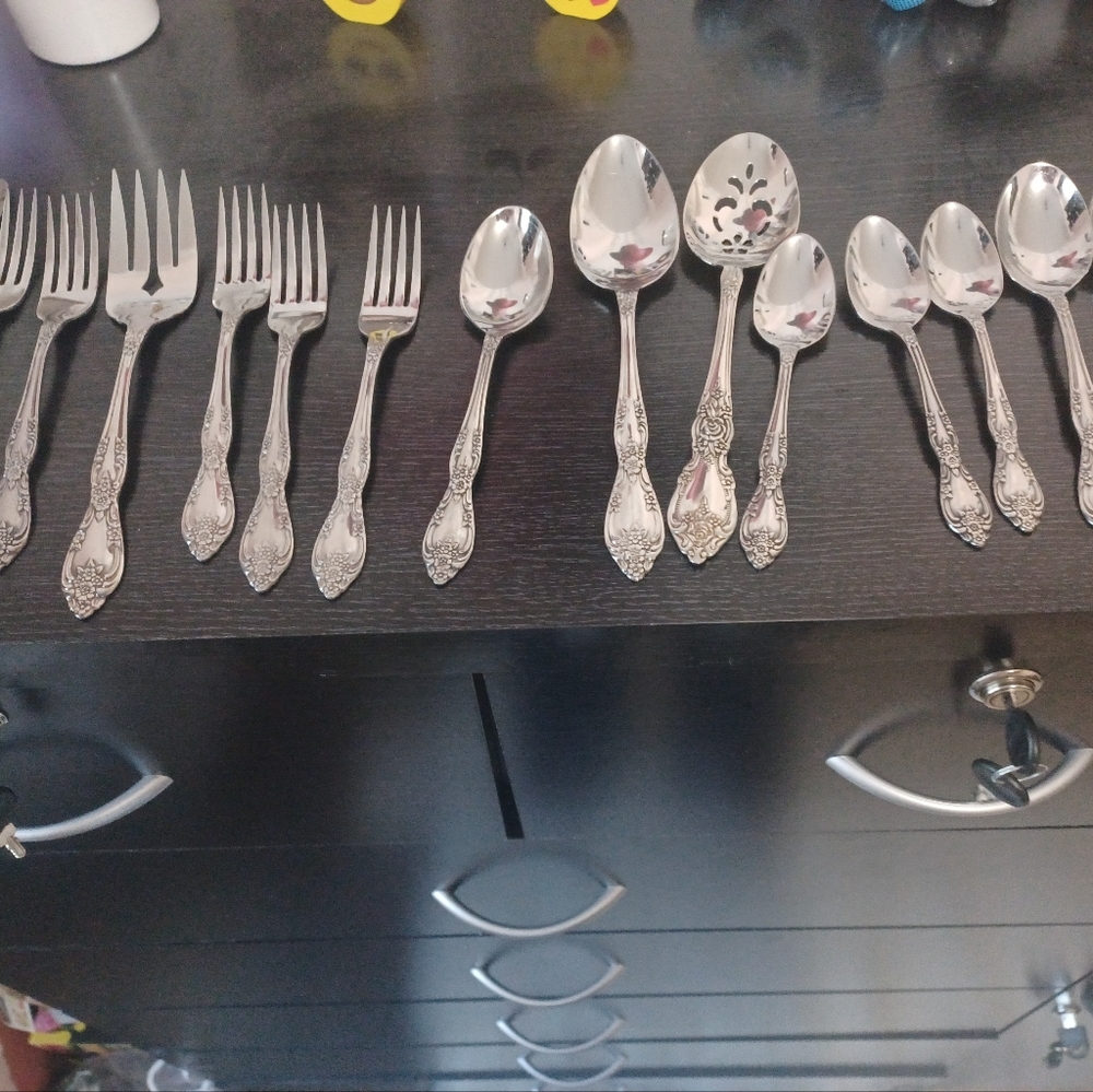 Silverware set